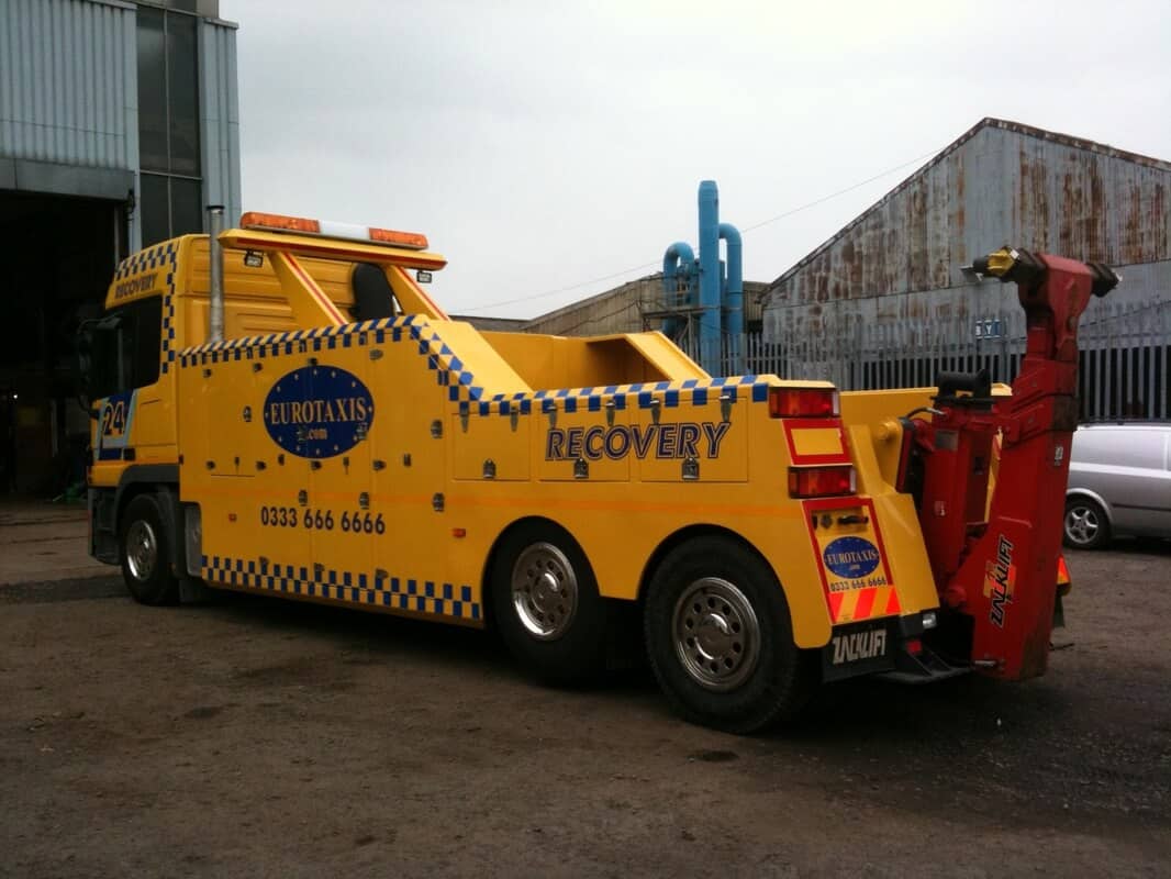 Commercial vehicle recovery service